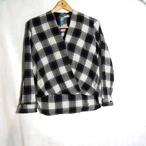 Dina Be Black and white plaid shirt wrap around style sz M - Picture 1 of 4